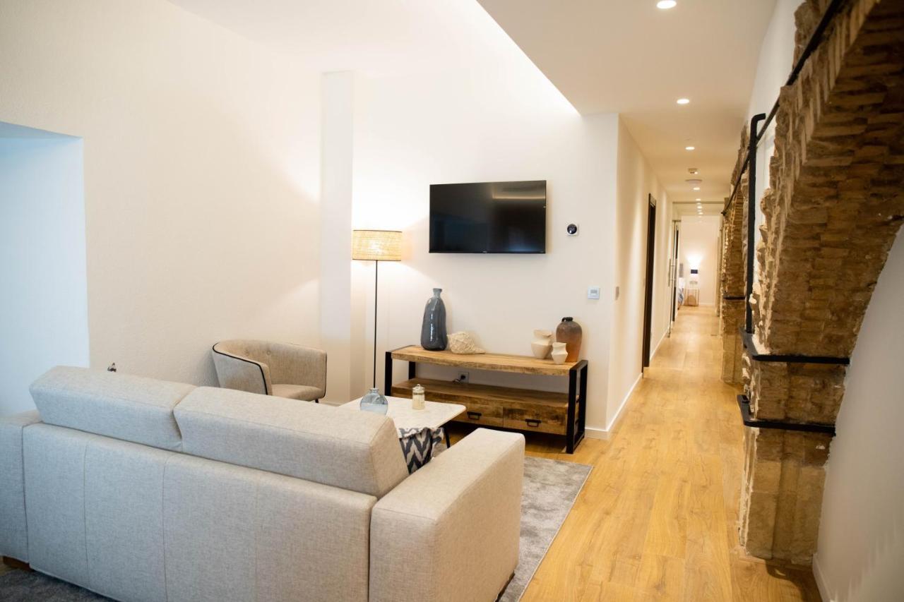 Nqn Aparts & Suites Sevilla Экстерьер фото