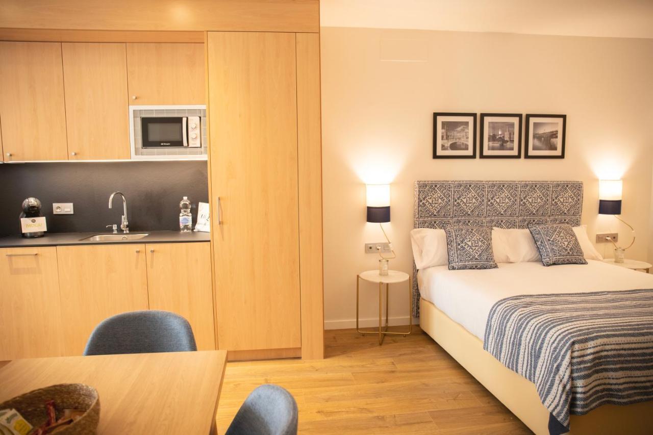 Nqn Aparts & Suites Sevilla Экстерьер фото