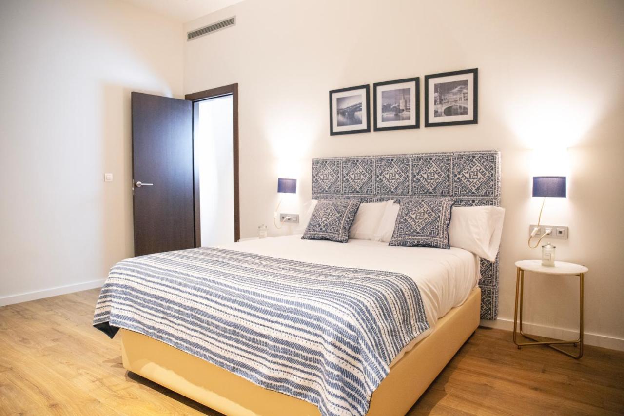 Nqn Aparts & Suites Sevilla Экстерьер фото